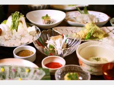 夏の食材は和歌山の活けハモが旬を迎えます