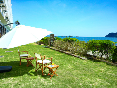 海が間近の１階テラス