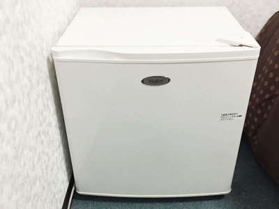 冷蔵庫完備（中身が空の状態） 食べ物・飲み物を持込みOK、自由にご利用下さい