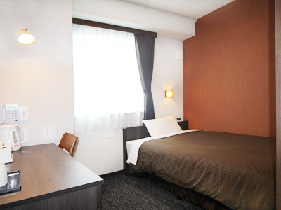 シングルルーム【120cm幅ベッド1台】