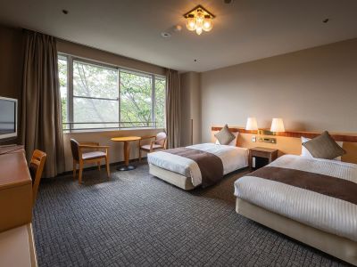 洋室ツイン（バス付）／27平米