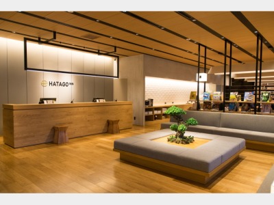 ロビー・フロント1