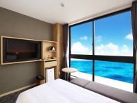 �y���{�z�����[���z�c�C�� �x�C�t�����g