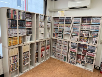 コミックコーナー２６００冊あります！