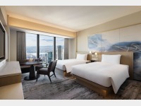 �V�[�j�b�N�c�C���i���j