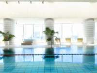 �t�B�b�g�l�X�N���u���v�[���i�L���j