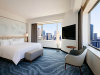 �R�[�i�[�X�C�[�g�_�u���i���j