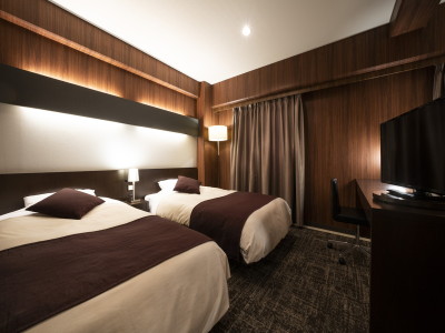 プレミアツイン　トリプルでもご利用いただけます（エキストラベッド利用）。※禁煙部屋のみです