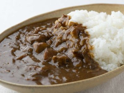 神戸ビーフ入りカレー 契約牧場から仕入れている神戸ビーフを使用したカレーは当店ならではの一品です。