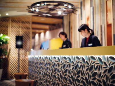 フロントカウンター