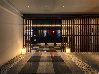 【2階】フロント前（エレベーターホール）