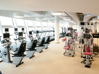 フィットネスジム  (有料)