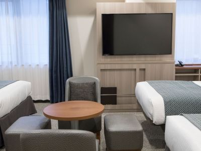 デラックスフォースルーム