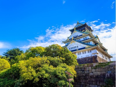 夏の大阪城（イメージ）