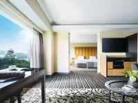 �G�O�[�N�e�B�u�W���j�A�X�C�[�g