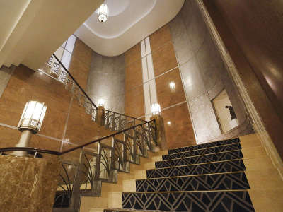 エントランス螺旋階段