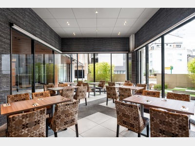 朝食　（テラス席）