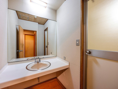 【和室10畳・12畳】清潔・快適な3点セパレートバス＋トイレ