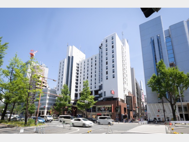 クロスホテル大阪 外観