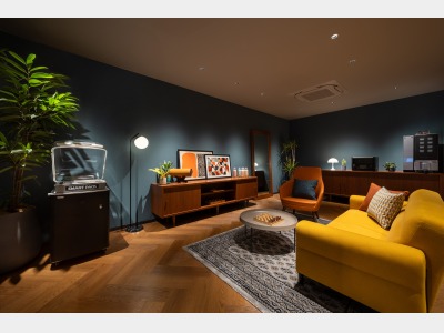 Laundry Lounge