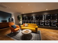 Laundry Lounge