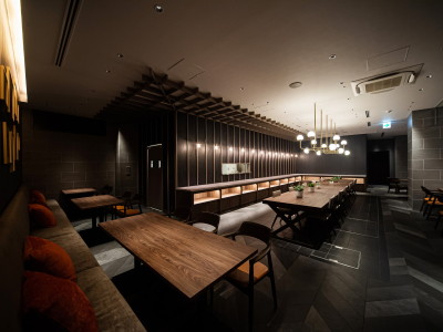 1階:Ally's Namba_01
