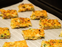 ���H�E�`�W�~�i���j���񋟓��e�͈قȂ�\��������܂��B