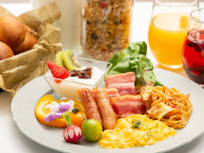 朝食イメージ１（盛り付け一例）※提供内容は変更になる場合がございます。