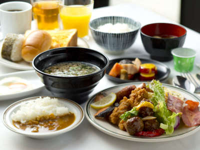 朝食