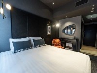 �X�^���_�[�h�N�C�[��