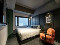 �X�^���_�[�h�N�C�[��