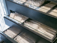 �A���j�e�B�o�[