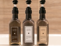 �o�X�A���j�e�B