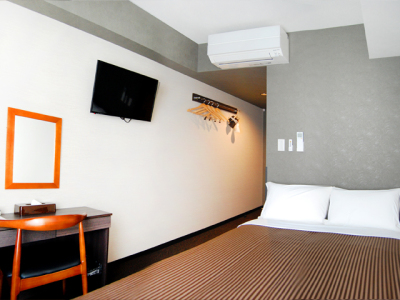 セミダブルルーム【120cm幅ベッド1台】