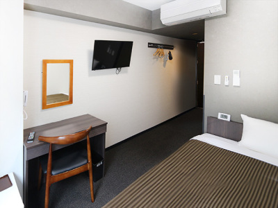 シングルルーム【120cm幅ベッド1台】