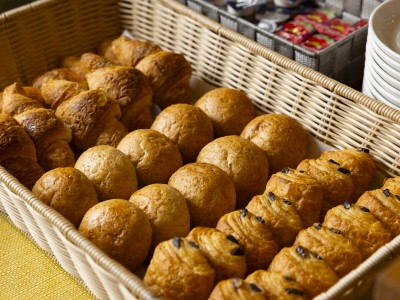 【朝食】パン各種