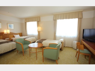 ★【禁煙】トリプル《ツイン+ソファーベッド》