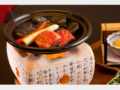 神戸牛陶板焼き（一例）