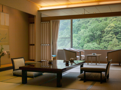 鴻朧館和室12帖