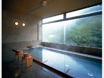 鴻朧館の大浴場