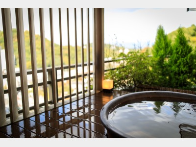 銀泉露天風呂付き貴賓室　露天風呂