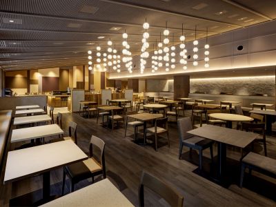 レストラン（2025年8月リニューアル）