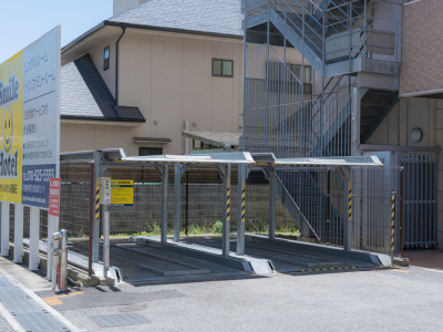 立体駐車場（要電話予約）