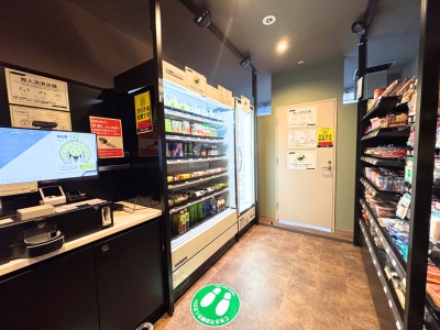 ＜無人売店＞　姫路のお土産や ちょっとした日用品、お飲み物、軽食等ご用意しております。