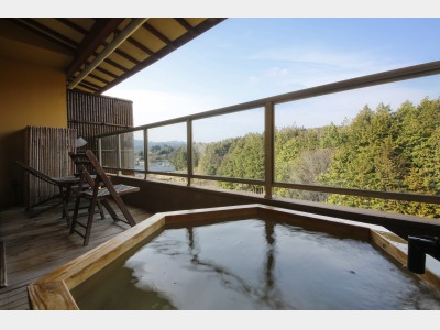 客室　露天風呂　一例