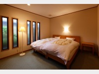 �O�Ԙa�m���i�x�b�h���[��/�c�C���j