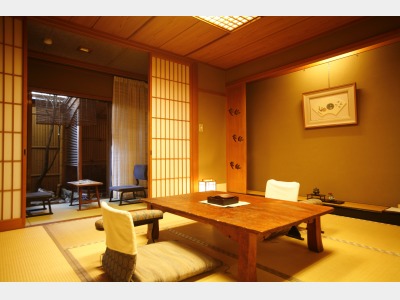 本館露天風呂付き客室(一例）