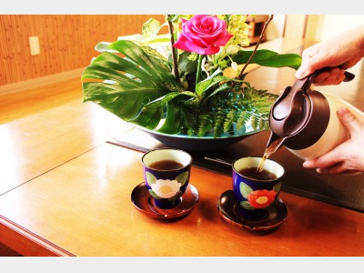 お茶　ルイボスティーをご用意