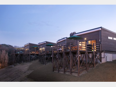 グランピングキャビン