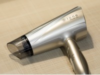 �q�����i